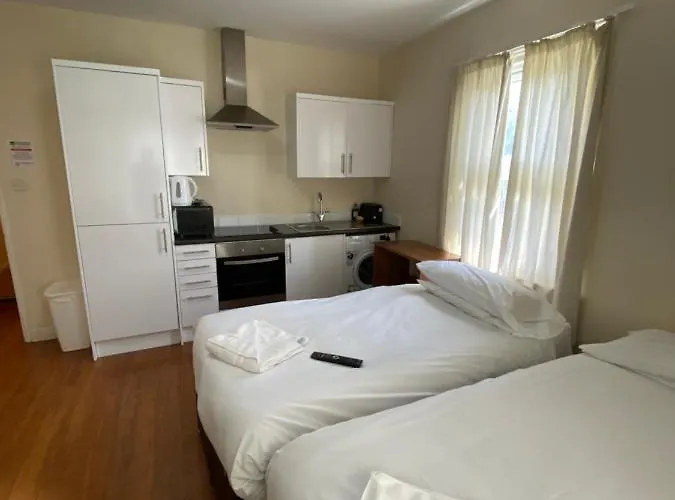 Contractors Guest House