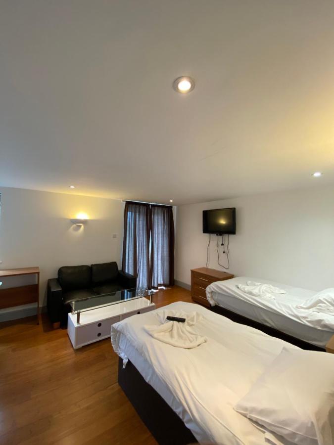 Contractors 3* High Wycombe